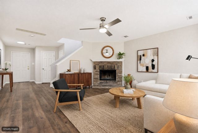 1004 Triple Crown Drive, Fort Worth, TX 76179
