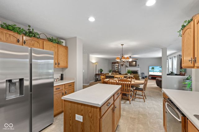 18753 McKeon Court, Noblesville, IN 46062