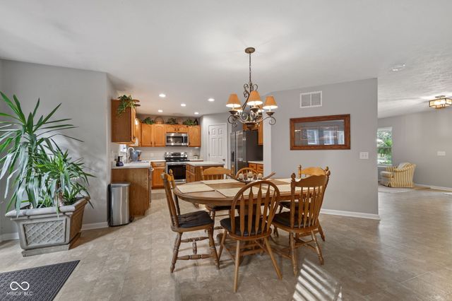 18753 McKeon Court, Noblesville, IN 46062