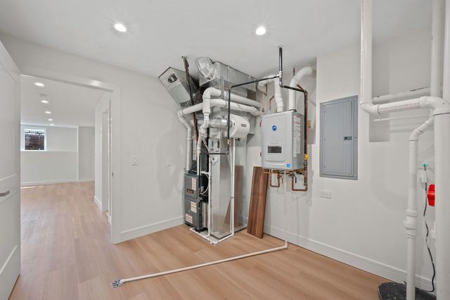 4959 N Merrimac Avenue, Chicago, IL 60630