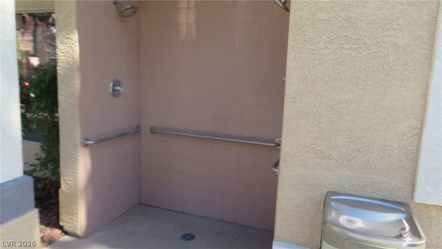 8805 JEFFREYS Street 1051, Las Vegas, NV 89123
