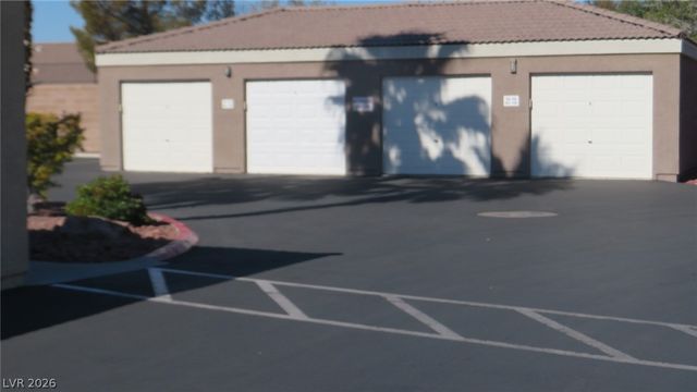 8805 JEFFREYS Street 1051, Las Vegas, NV 89123