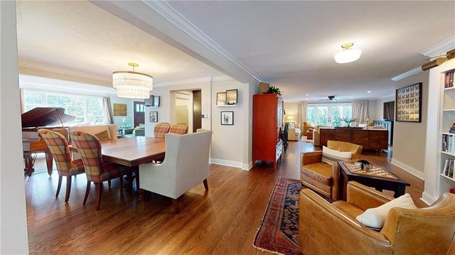 4432 Tomahawk Road, Prairie Village, KS 66208