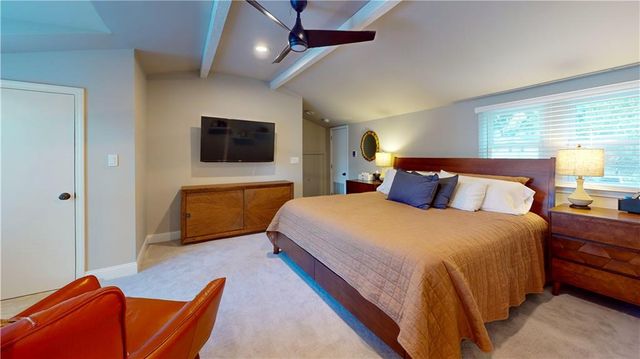 4432 Tomahawk Road, Prairie Village, KS 66208