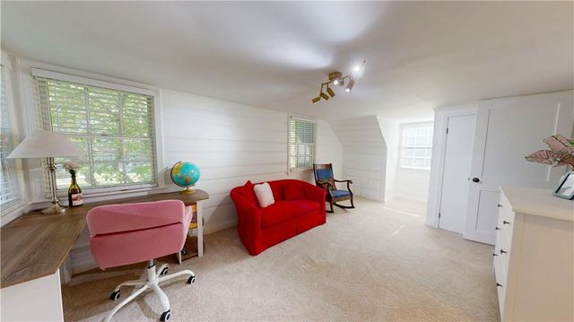 4432 Tomahawk Road, Prairie Village, KS 66208