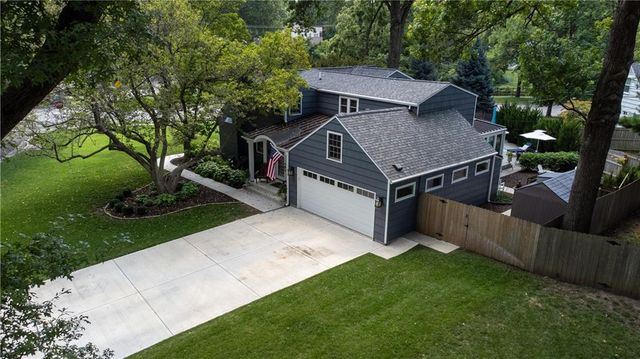 4432 Tomahawk Road, Prairie Village, KS 66208