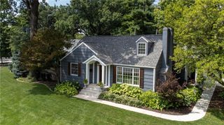 4432 Tomahawk Road, Prairie Village, KS 66208
