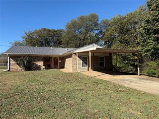 29 Dakota Drive, Shawnee, OK 74801