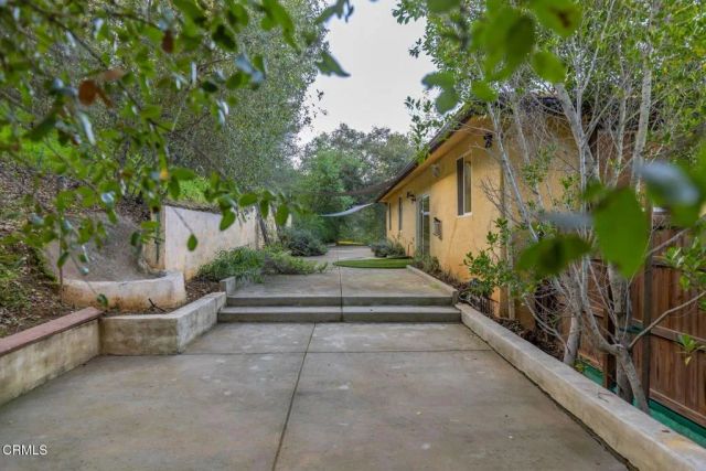 11966 N Ventura Avenue, Ojai, CA 93023