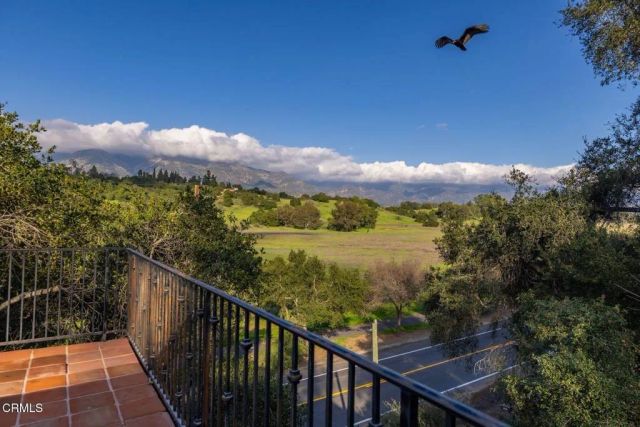 11966 N Ventura Avenue, Ojai, CA 93023