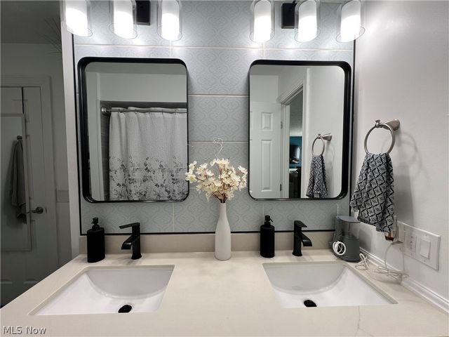 1258 Cherry Lane, Brunswick, OH 44212