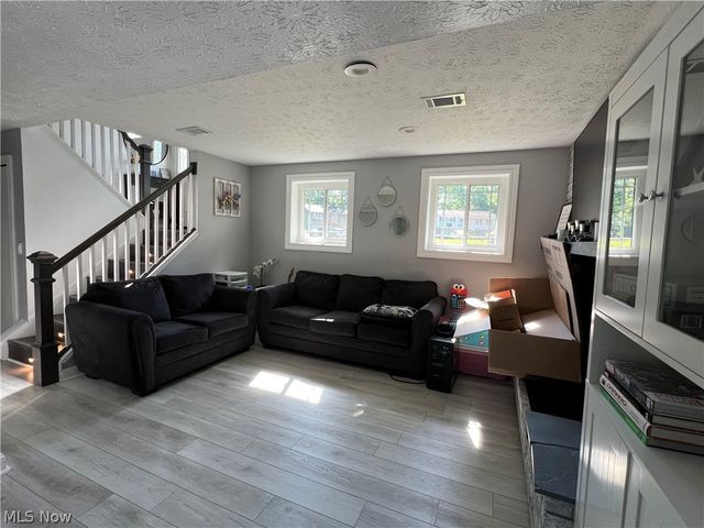 1258 Cherry Lane, Brunswick, OH 44212
