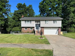 1258 Cherry Lane, Brunswick, OH 44212