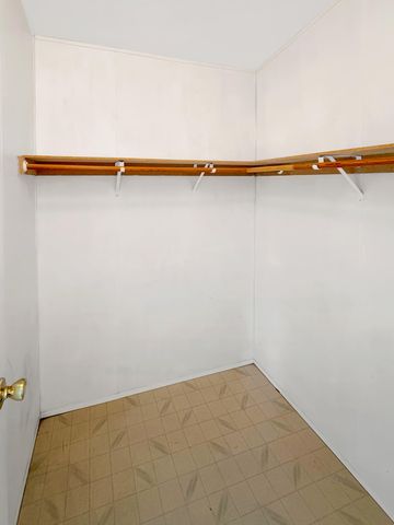 1570 S Peach Street 23, Medford, OR 97501