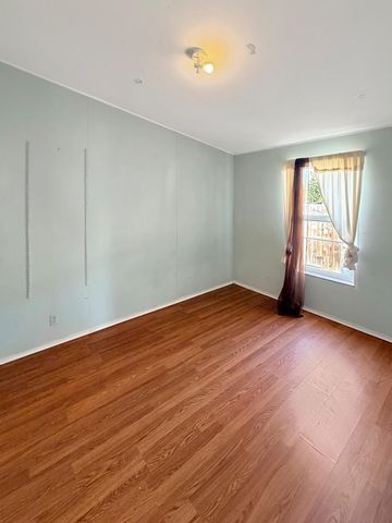 1570 S Peach Street 23, Medford, OR 97501