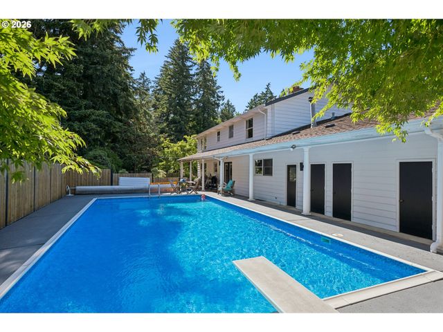 13506 Ne HASSALO St, Portland, OR 97230