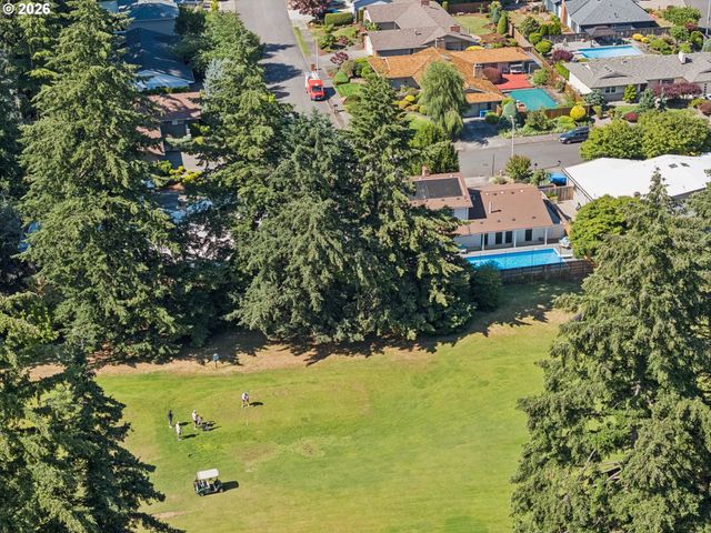 13506 Ne HASSALO St, Portland, OR 97230