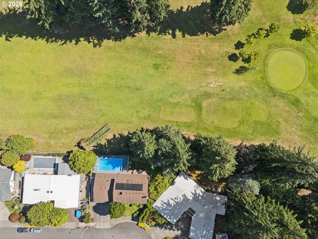 13506 Ne HASSALO St, Portland, OR 97230