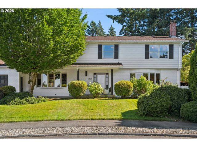 13506 Ne HASSALO St, Portland, OR 97230