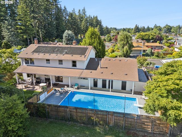 13506 Ne HASSALO St, Portland, OR 97230