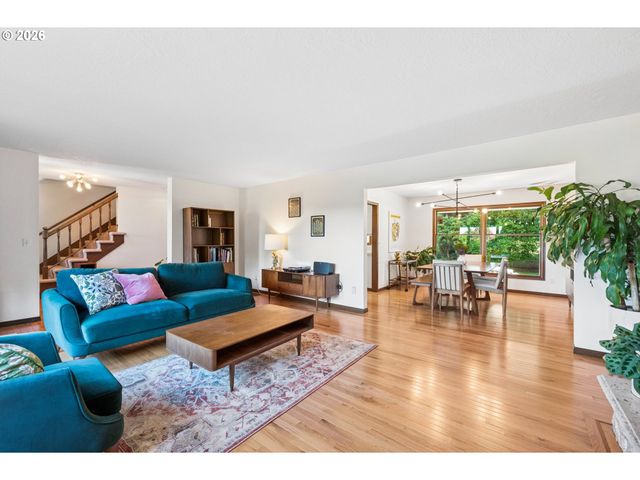 13506 Ne HASSALO St, Portland, OR 97230