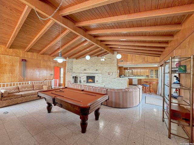 937 Hillcrest, Canyon Lake, TX 78133