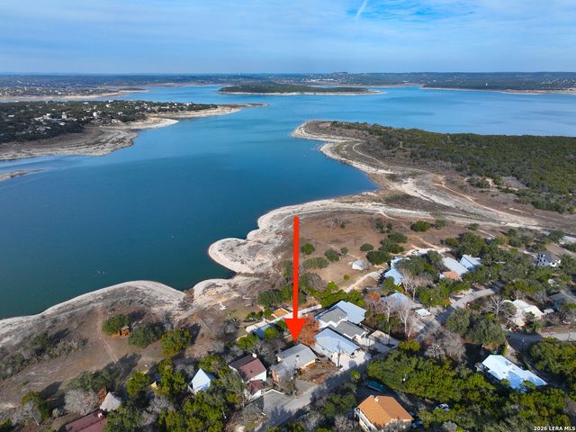 937 Hillcrest, Canyon Lake, TX 78133