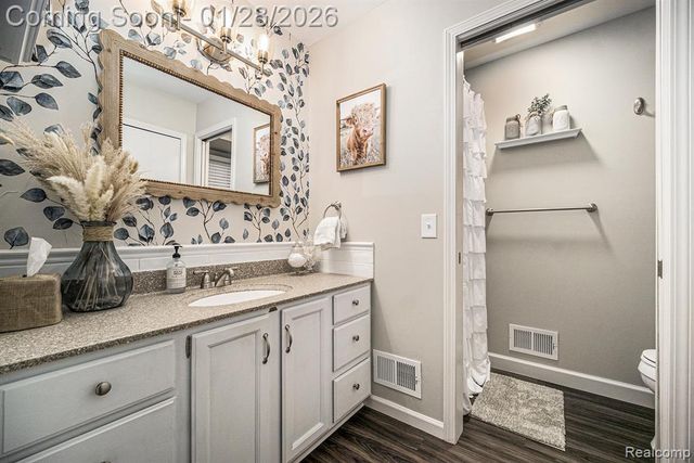 129 Saline River Drive, Saline, MI 48176