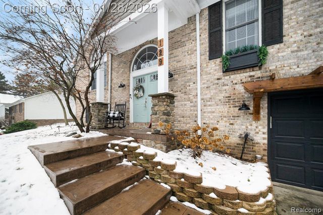 129 Saline River Drive, Saline, MI 48176