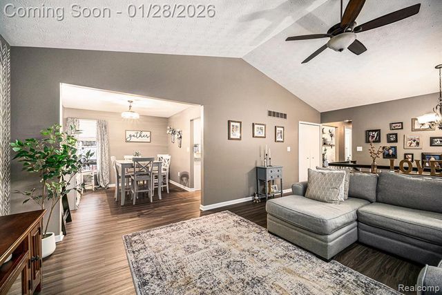 129 Saline River Drive, Saline, MI 48176