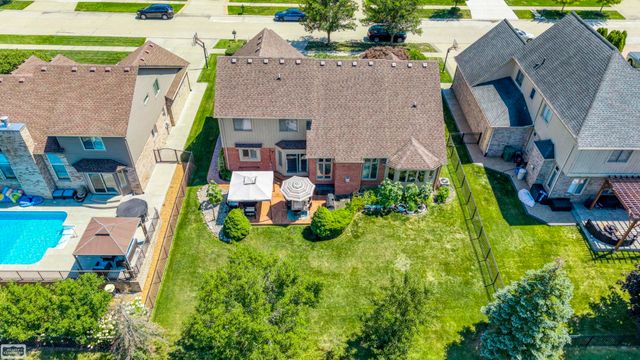 47565 Woodberry Estates Drive, Macomb Twp, MI 48044