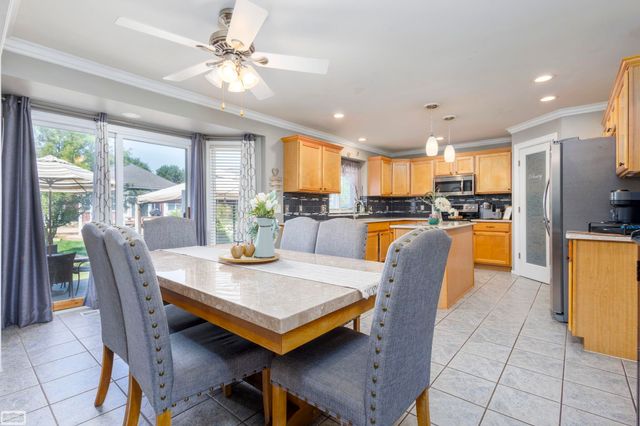 47565 Woodberry Estates Drive, Macomb Twp, MI 48044