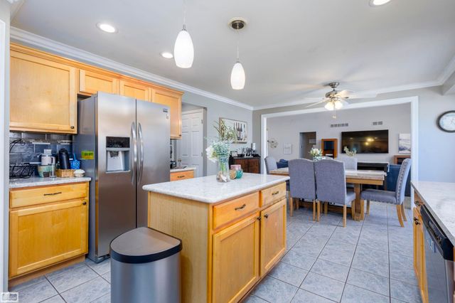 47565 Woodberry Estates Drive, Macomb Twp, MI 48044