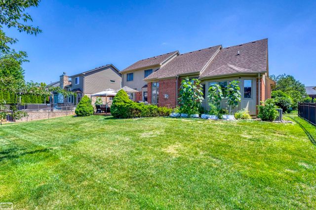 47565 Woodberry Estates Drive, Macomb Twp, MI 48044