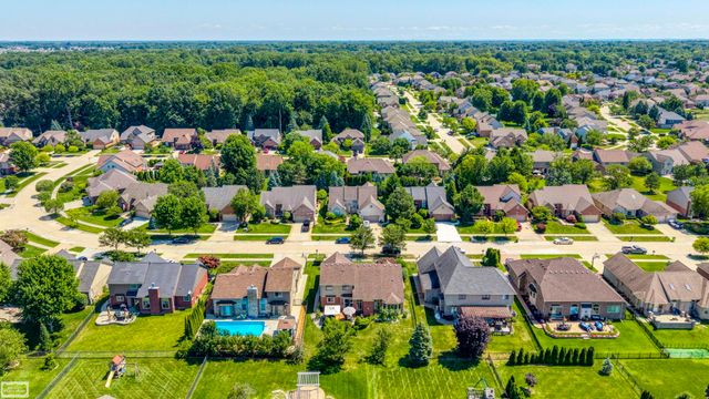 47565 Woodberry Estates Drive, Macomb Twp, MI 48044