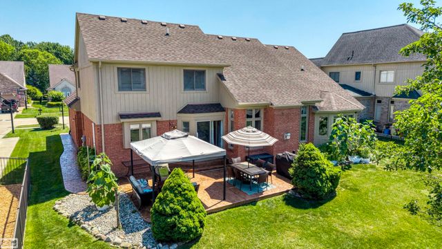 47565 Woodberry Estates Drive, Macomb Twp, MI 48044