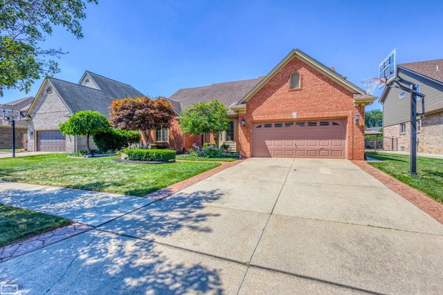 47565 Woodberry Estates Drive, Macomb Twp, MI 48044
