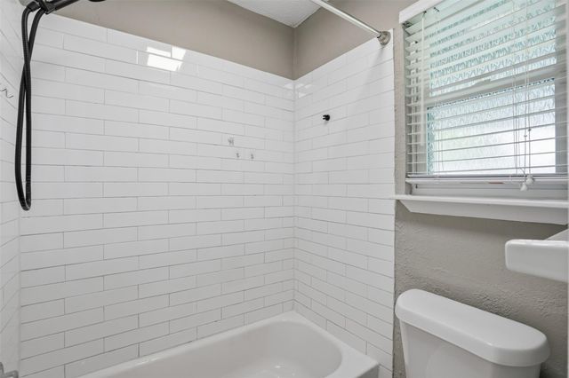 614 Leicester Lane, Houston, TX 77034