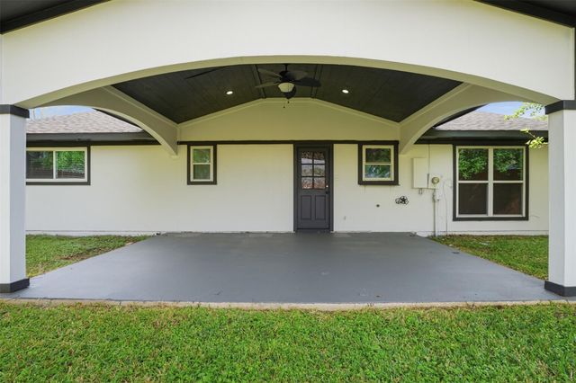 614 Leicester Lane, Houston, TX 77034