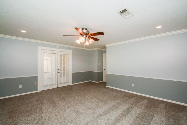 2117 W Linwood Oaks, Pearland, TX 77581