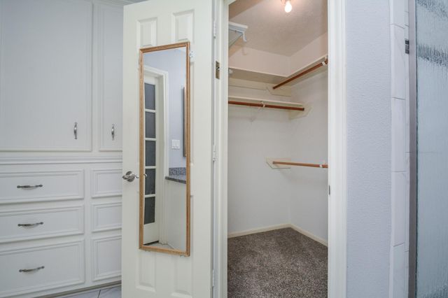 2117 W Linwood Oaks, Pearland, TX 77581