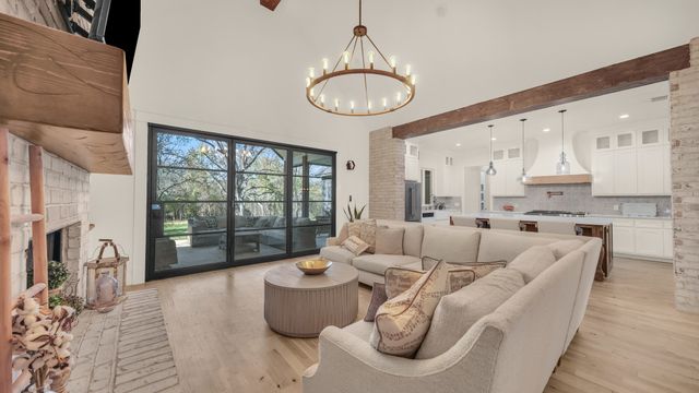 374 Glade Valley Road, Azle, TX 76020