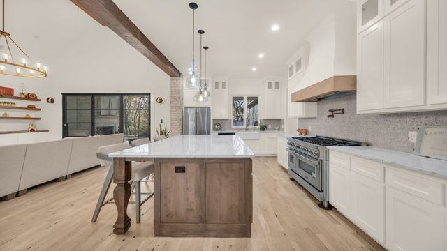 374 Glade Valley Road, Azle, TX 76020