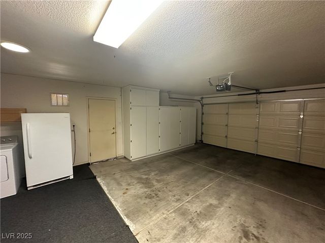 9945 Bundella Drive, Las Vegas, NV 89134