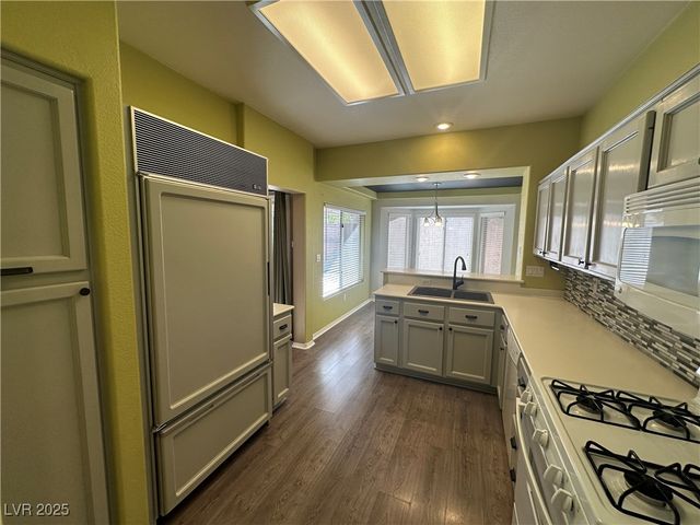 9945 Bundella Drive, Las Vegas, NV 89134