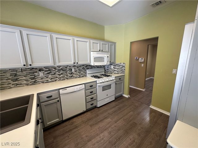 9945 Bundella Drive, Las Vegas, NV 89134