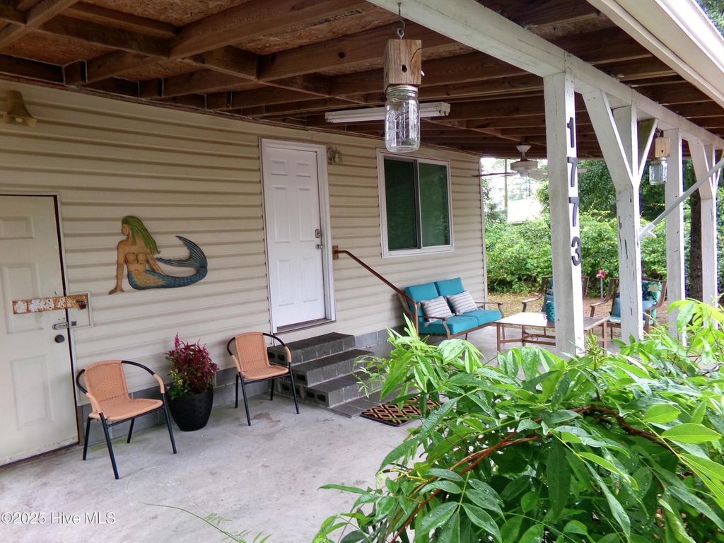 1773 Stanbury Road SW, Supply, NC 28462