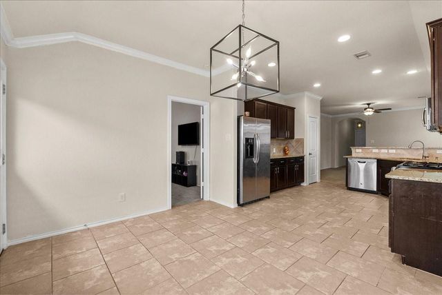 3072 Persimmon Valley Lane, Dickinson, TX 77539