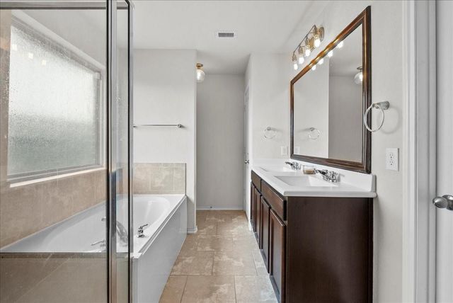 3072 Persimmon Valley Lane, Dickinson, TX 77539