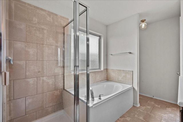 3072 Persimmon Valley Lane, Dickinson, TX 77539